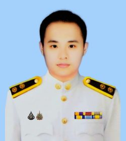 นายนิรันดร์ เดชสุทธิ์