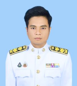 นายปรัชญา หอมทรัพย์