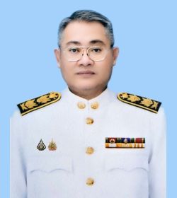 นายเสกสรรค์ ไตรทิพย์