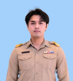 นายปริญญา พลเยี่ยม