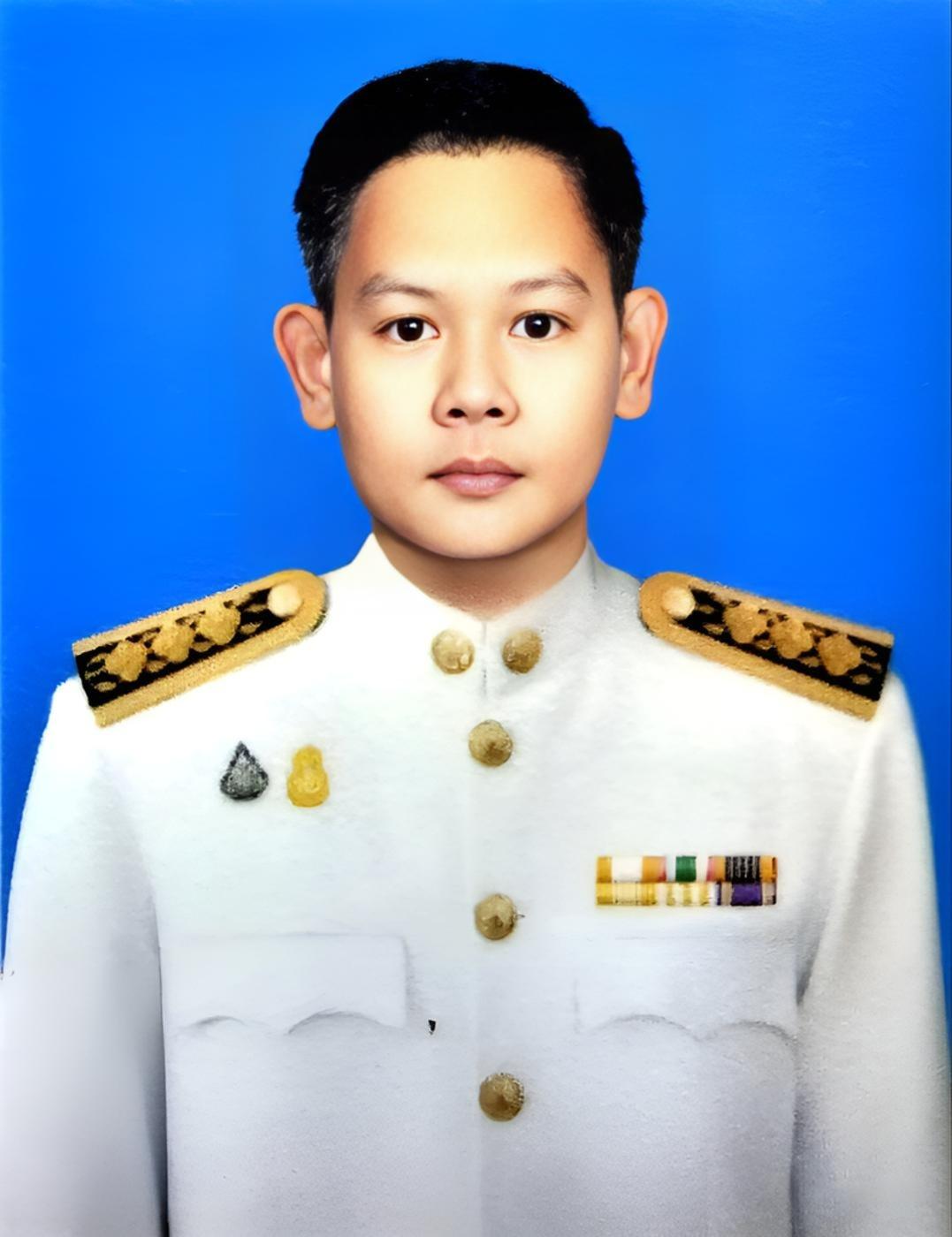 นายพสิษฐ์ แคนติ