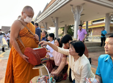 สหกรณ์จังหวัดหนองคายร่วมกิจกรรม &quot;นุ่งผ้าไทย ใส่บาตรริมโขง&quot; ... พารามิเตอร์รูปภาพ 5