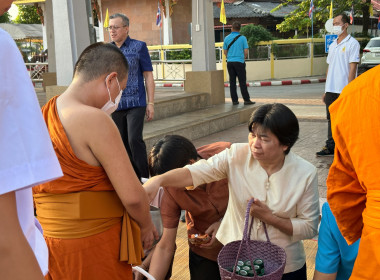 สหกรณ์จังหวัดหนองคายร่วมกิจกรรม &quot;นุ่งผ้าไทย ใส่บาตรริมโขง&quot; ... พารามิเตอร์รูปภาพ 3