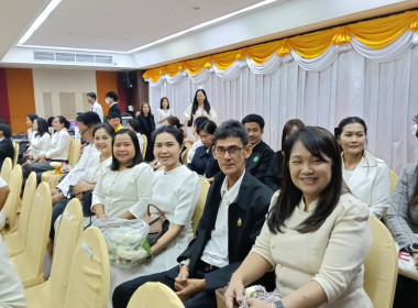 สำนักงานสหกรณ์จังหวัดหนองคายร่วมทำบุญถวายภัตตาหารเช้าแด่พระภิกษุสงฆ์และสามเณร และไหว้สักการะสิ่งศักดิ์สิทธิ์ประจำกรมส่งเสริมสหกรณ์ ... พารามิเตอร์รูปภาพ 11