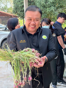 นายวงศ์ชัย ไชยโย ผู้ตรวจราชการกรมส่งเสริมสหกรณ์ ... พารามิเตอร์รูปภาพ 1